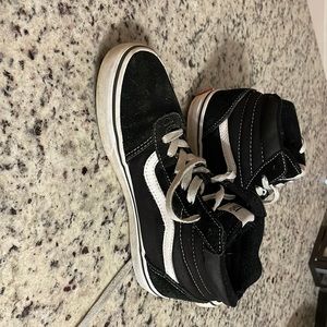 Vans sk8 size 4.5 youth fit like a womens 6